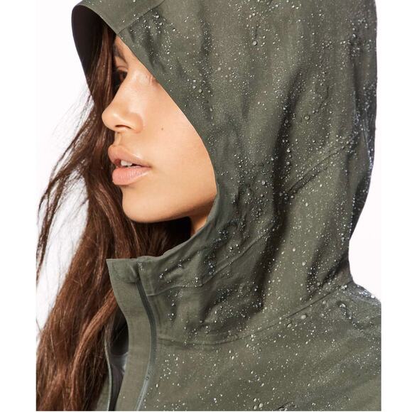 Lululemon Resist The Mist Rain Jacket Sz 6 - Picture 5 of 11